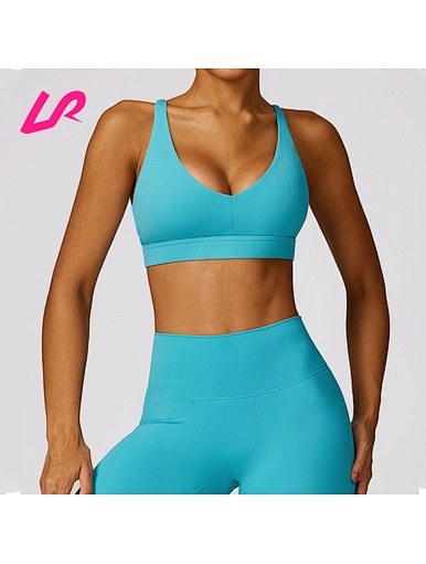 Cover up in style with our criss cross back bra. Designed for comfort and support, it's a must-have for any workout wardrobe. Shop now and stay ahead of the trend.